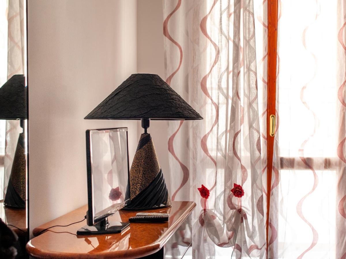 Aigua De Mar Bed & Breakfast Alghero Bagian luar foto