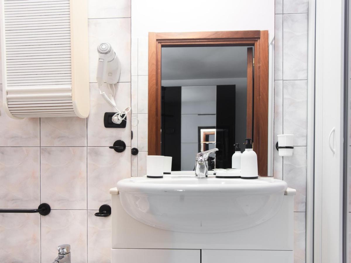 Aigua De Mar Bed & Breakfast Alghero Bagian luar foto